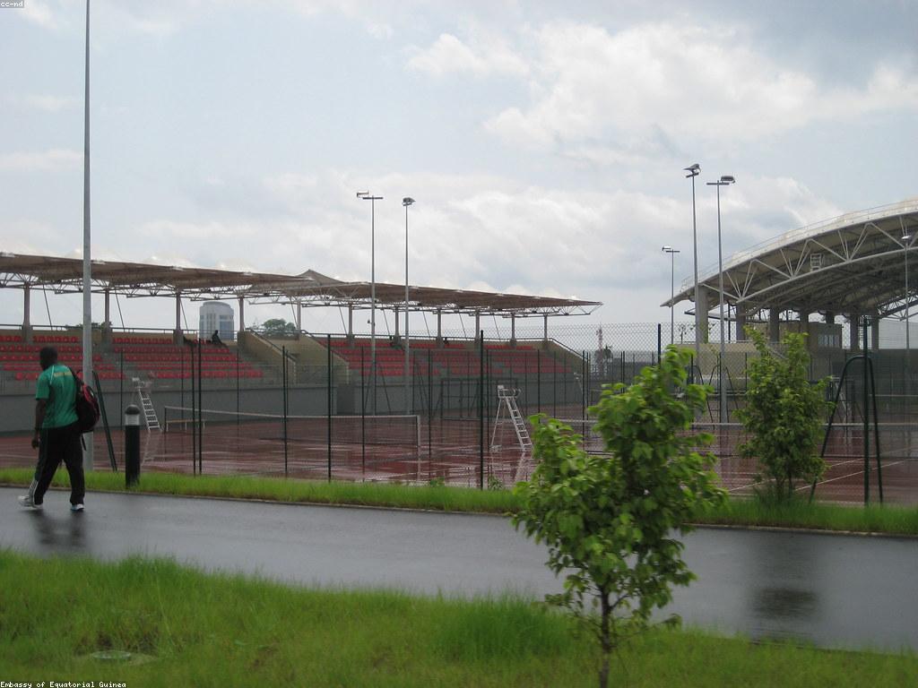 ផលប៉ះពាល់នៃស infraestructura កីឡានៅពហុកីឡាដ្ឋានស្ឌុប